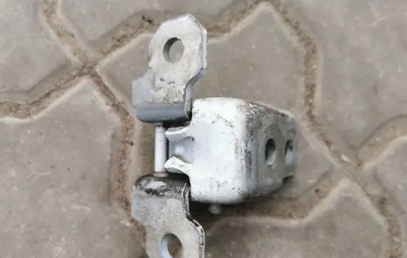 Renault Megane III Front door upper hinge 804000016RF