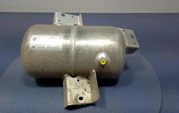 Volkswagen Phaeton Air suspension tank/reservoir 3W0616201A