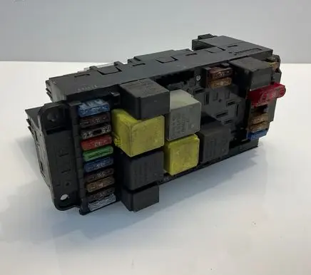 Mercedes-Benz C W203 Fuse module 0025459401 5DK00797330 A0025459401