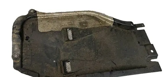 Mercedes-Benz GLA W156 Engine splash shield/under tray A2465201523