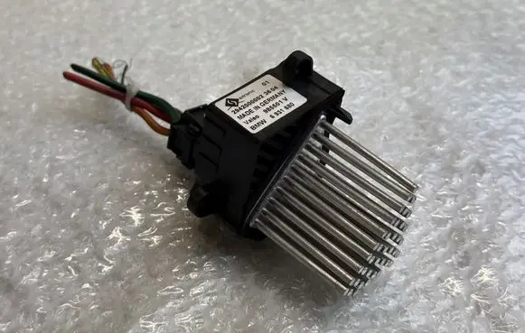 BMW X5 E53 Heater blower motor/fan resistor 6931680