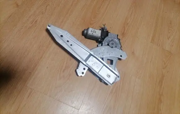 Nissan Note (E11) Rear door window regulator with motor 400928B