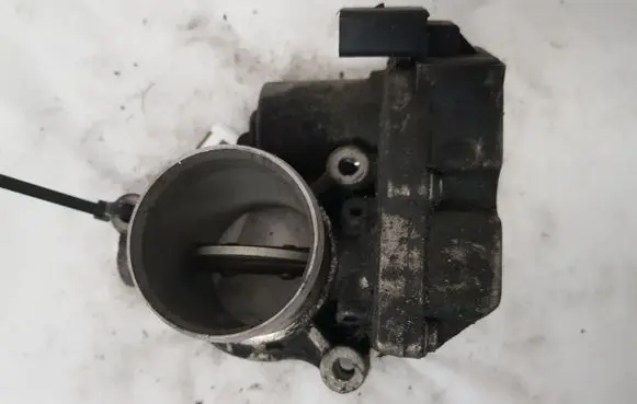 Renault Scenic II - Grand scenic II Throttle valve 8200471660 A2C531003391