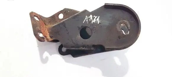 Chrysler Voyager Engine mounting bracket
