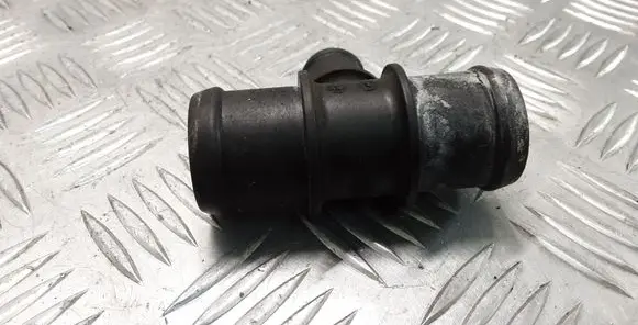 Skoda Octavia Mk2 (1Z) Engine coolant pipe/hose N906929