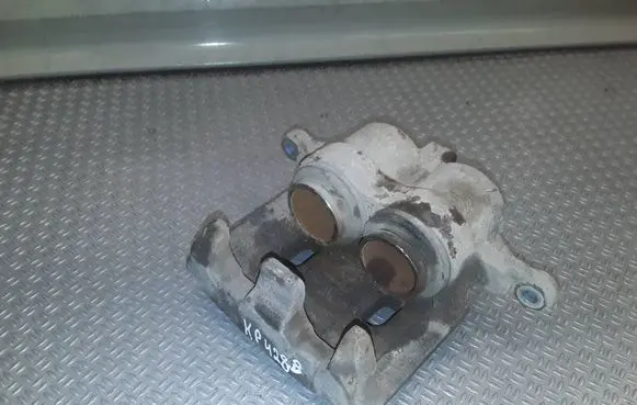 Nissan X-Trail T30 Front brake caliper 