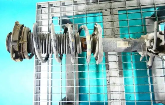 Front shock absorber/damper