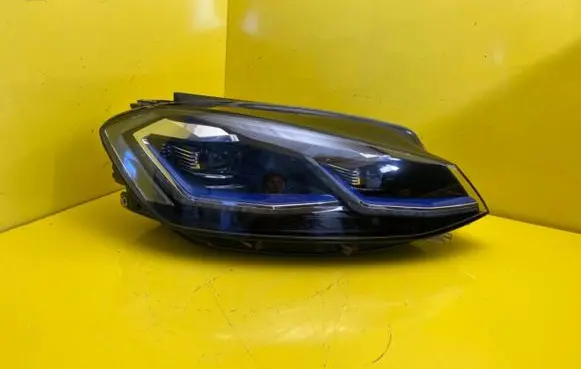 Volkswagen Golf VII Headlight/headlamp 3821