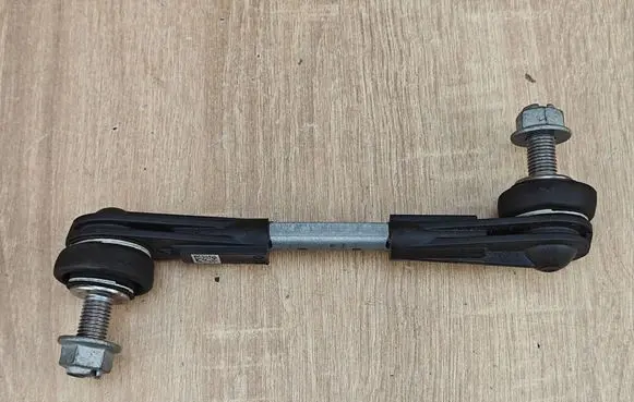 BMW 8 G16 Front anti-roll bar/stabilizer link 6861485