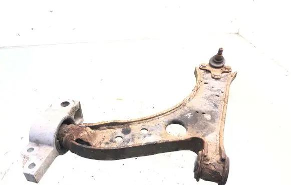 Volkswagen Golf VI Front lower control arm/wishbone 1K0199231J