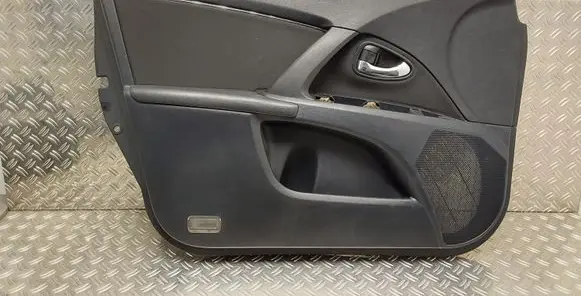 Toyota Avensis T270 Front door card panel trim 6777805040