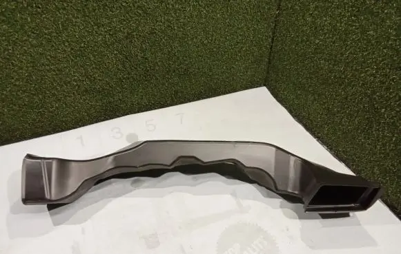 Land Rover Defender Air intake duct part L8B201455AB L8B201455