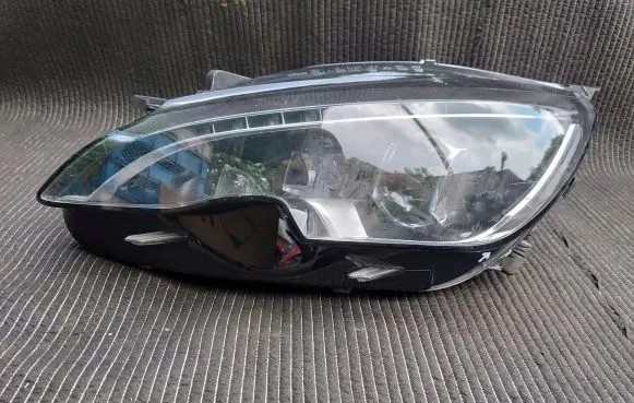 Peugeot 308 Headlight/headlamp