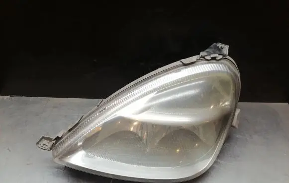 Mercedes-Benz A W168 Headlight/headlamp A1688201761