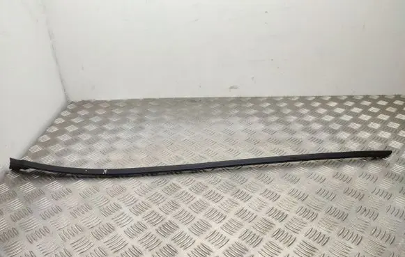 Ford Fiesta Windshield trim H1BBA03195AF