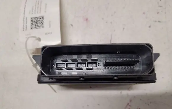 Volvo XC60 Hand brake control module 6G912598CA