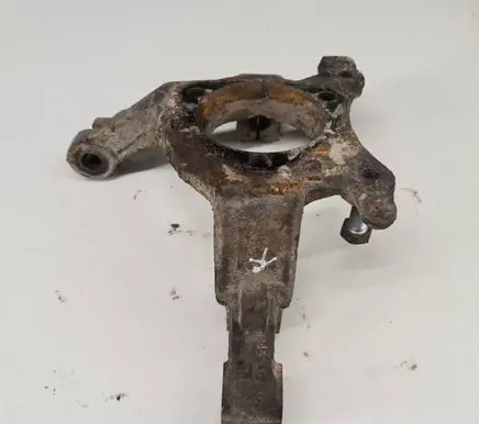 Opel Zafira A Front wheel hub spindle knuckle 24443539 202002 Y16