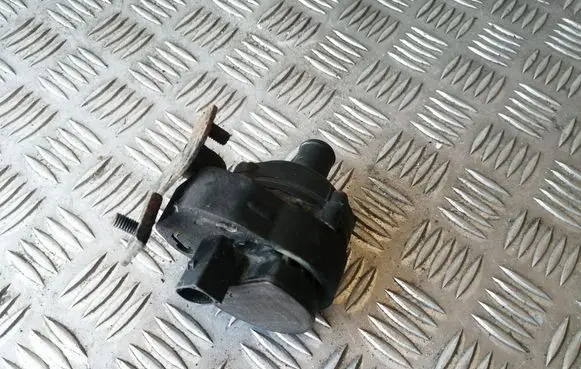 Mercedes-Benz E W211 Electric auxiliary coolant/water pump A2118350364 0392023000 0392023001