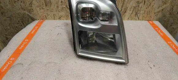 Ford Transit Headlight/headlamp 10090748