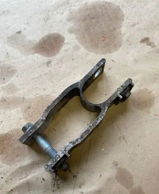 Volvo V40 Gearbox mounting bracket 31359645 BQ8RA1412