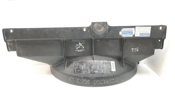 Chevrolet Tahoe Radiator cooling fan shroud 15612978
