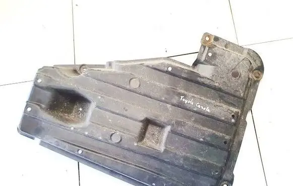 Toyota Corolla Verso AR10 Engine splash shield/under tray 583980F010