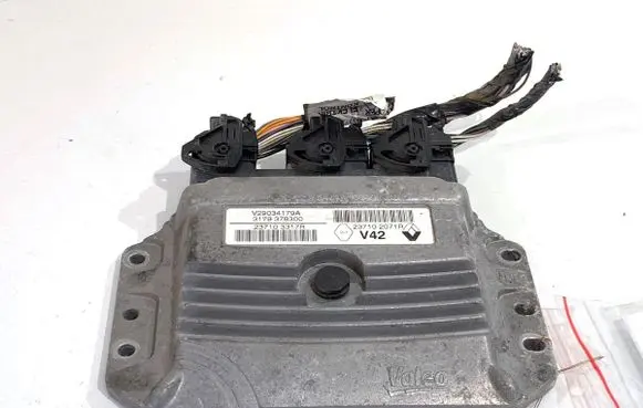 Renault Clio IV Engine control unit/module ECU 237103317R