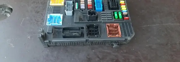 Peugeot Expert Comfort/convenience module 9830790580