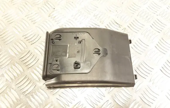 Volvo XC40 Fuse box cover 31494567