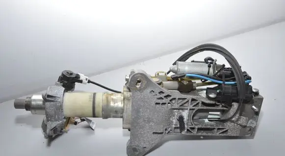 Steering wheel axle set
