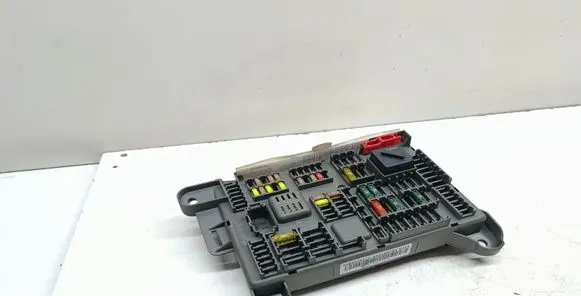 BMW X5 E70 Fuse module 518954021A 6931687