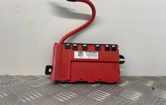 BMW 3 F30 F35 F31 Current control relay 9225022 922502205