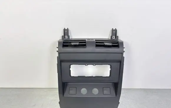 Land Rover Defender Rear air vent grill L8B2014A22AD L8B2014A22BD L8B204569