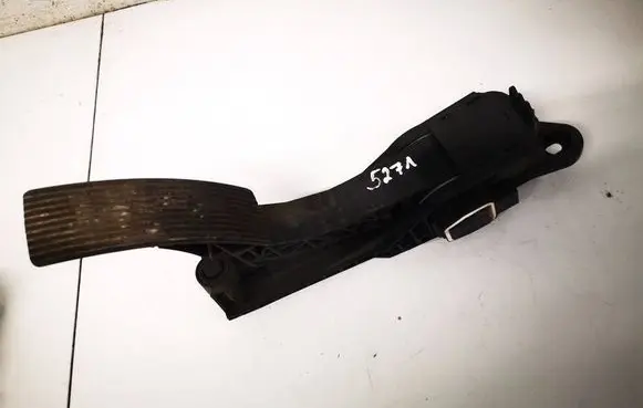 Mercedes-Benz GL X164 Accelerator throttle pedal A1643000004