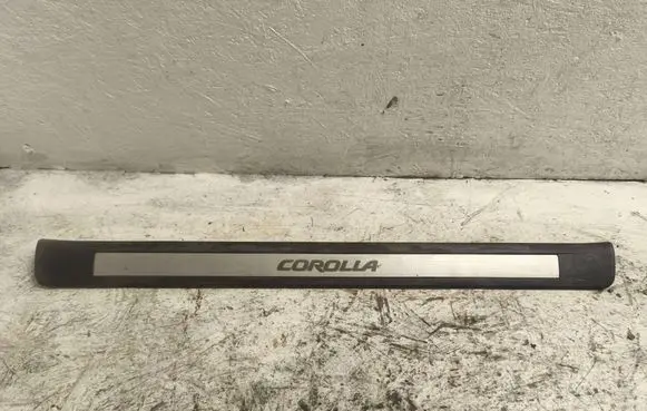 Toyota Corolla E120 E130 Front sill trim cover 6791212040