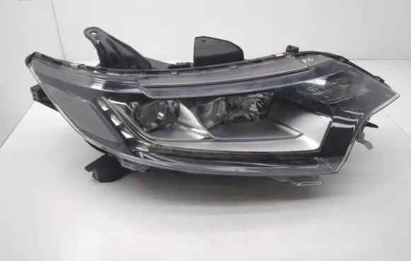 Mitsubishi Outlander Headlight/headlamp 8301C864