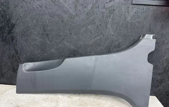 Toyota Auris 150 (B) pillar trim (bottom) 6241402080