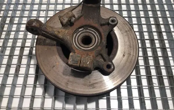 Opel Movano A Front wheel hub spindle knuckle 