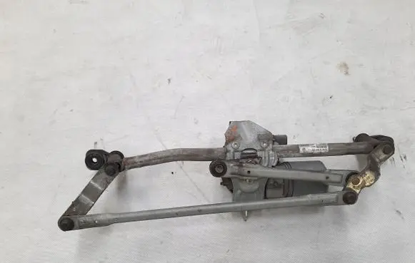 Front wiper linkage and motor