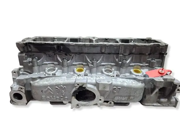 Citroen Berlingo Engine head S25053662 9684487210