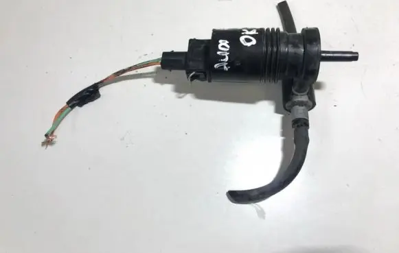 Audi A2 Windscreen/windshield washer pump 300971441
