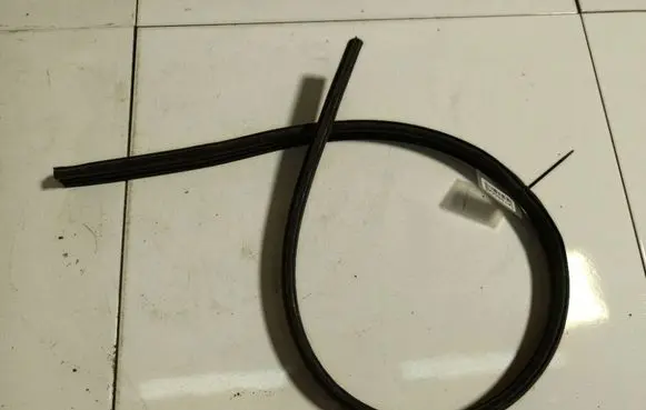 Ford S-MAX Windshield trim 