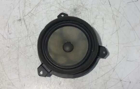 Toyota Yaris Rear door speaker 861600D370