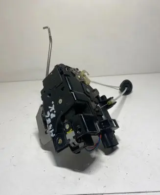 Audi A4 S4 B6 8E 8H Front door lock 4B1837015B PA66301GF