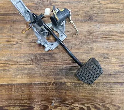 BMW Z3 E36 Pedal assembly 1712009 8360417 1164843