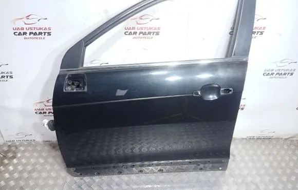Chevrolet Captiva Front door