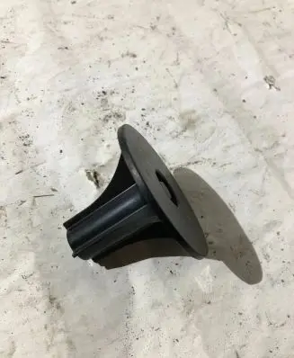 BMW 3 E90 E91 Spare wheel bolt 7143112 15678911