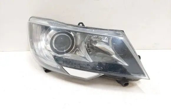 Skoda Superb B6 (3T) Headlight/headlamp