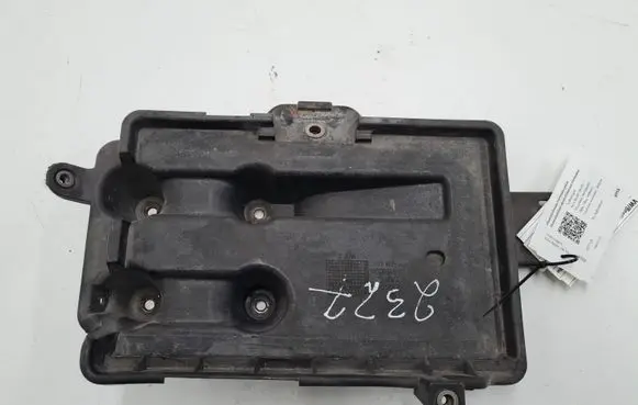 Volkswagen New Beetle Battery tray 1Y0915333A