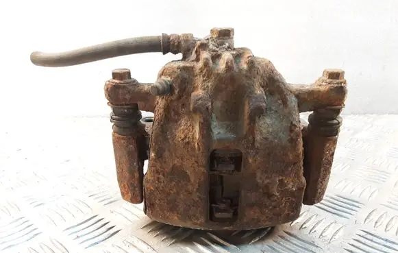 Mitsubishi Carisma Front brake caliper